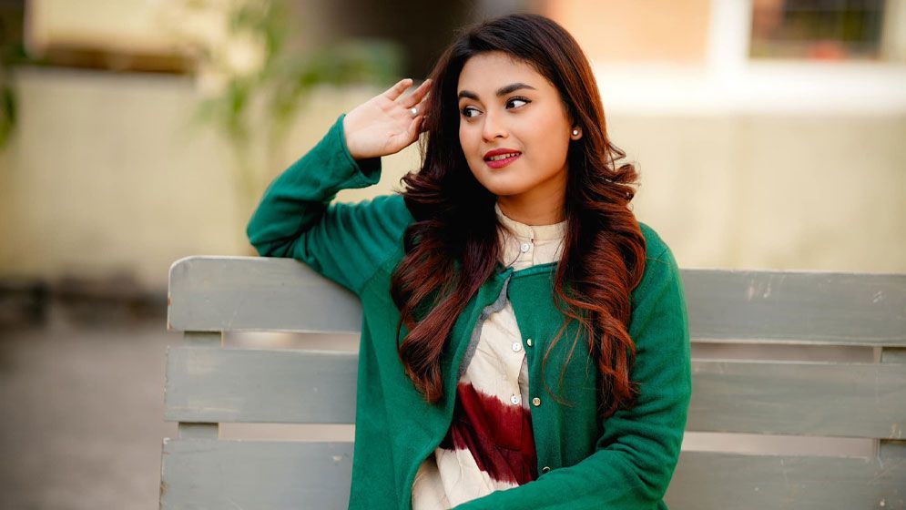 ভিন্ন ভিন্ন চরিত্রে দেখা যাচ্ছে তটিনীকে