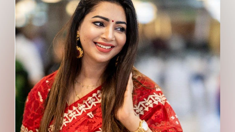 অভিনেত্রী সাদিয়া জাহান প্রভা