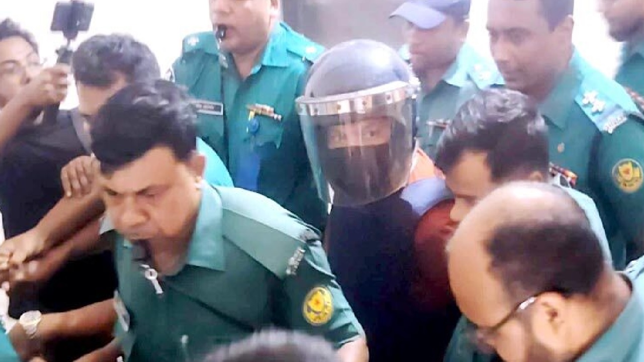 আদালতে অভিনেতা সিদ্দিক