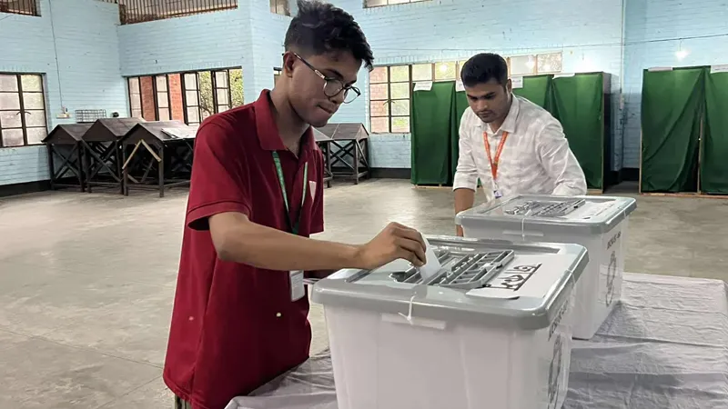 এখন চলছে গণনা কার্যক্রম