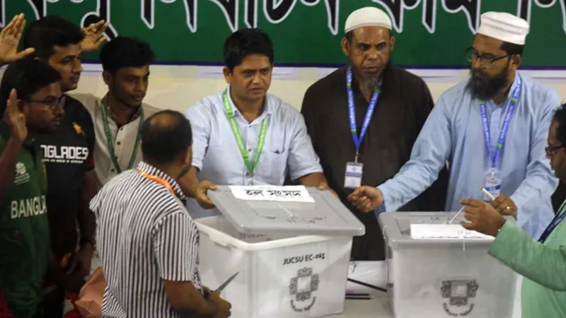 জাকসু নির্বাচনের ভোট গণনা চলছে