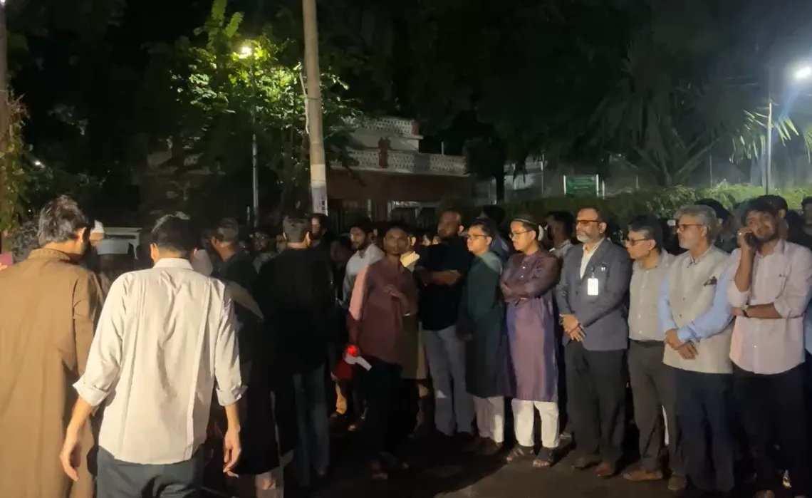 শিক্ষার্থী নাফিস খন্দকারের জানাজার ছবি