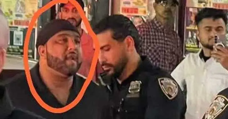 আ.লীগ কর্মীকে আটক করা হয়েছে