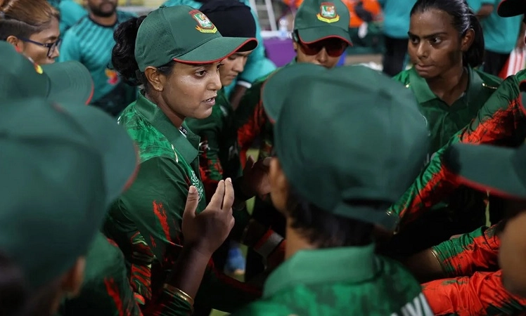 বিশ্বকাপের প্রস্তুতি ম্যাচে শ্বাসরুদ্ধকর এক জয় পেল বাংলাদেশ নারী ক্রিকেট দল।