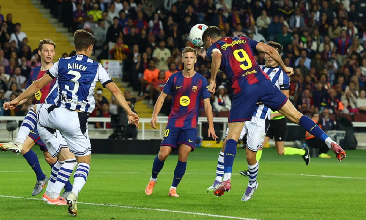 জয়ে শীর্ষে উঠলো বার্সেলোনা