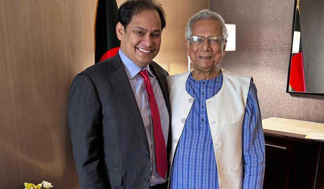 প্রধান উপদেষ্টার সঙ্গে ইমরান খানের সাক্ষাৎ। ছবি: সংগৃহীত