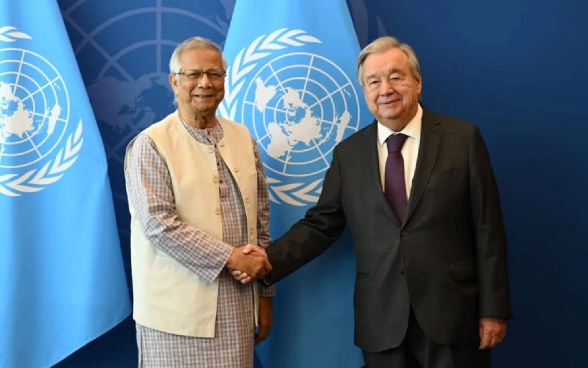 জাতিসংঘ মহাসচিব অ্যান্তোনিও গুতেরেসের সঙ্গে প্রধান উপদেষ্টা ড. মুহাম্মদ ইউনূসের সাক্ষাৎ।
