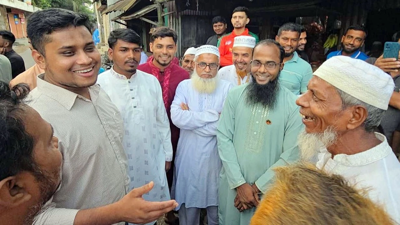 এনসিপির দক্ষিণাঞ্চলীয় মুখ্য সংগঠক হাসনাত আব্দুল্লাহ