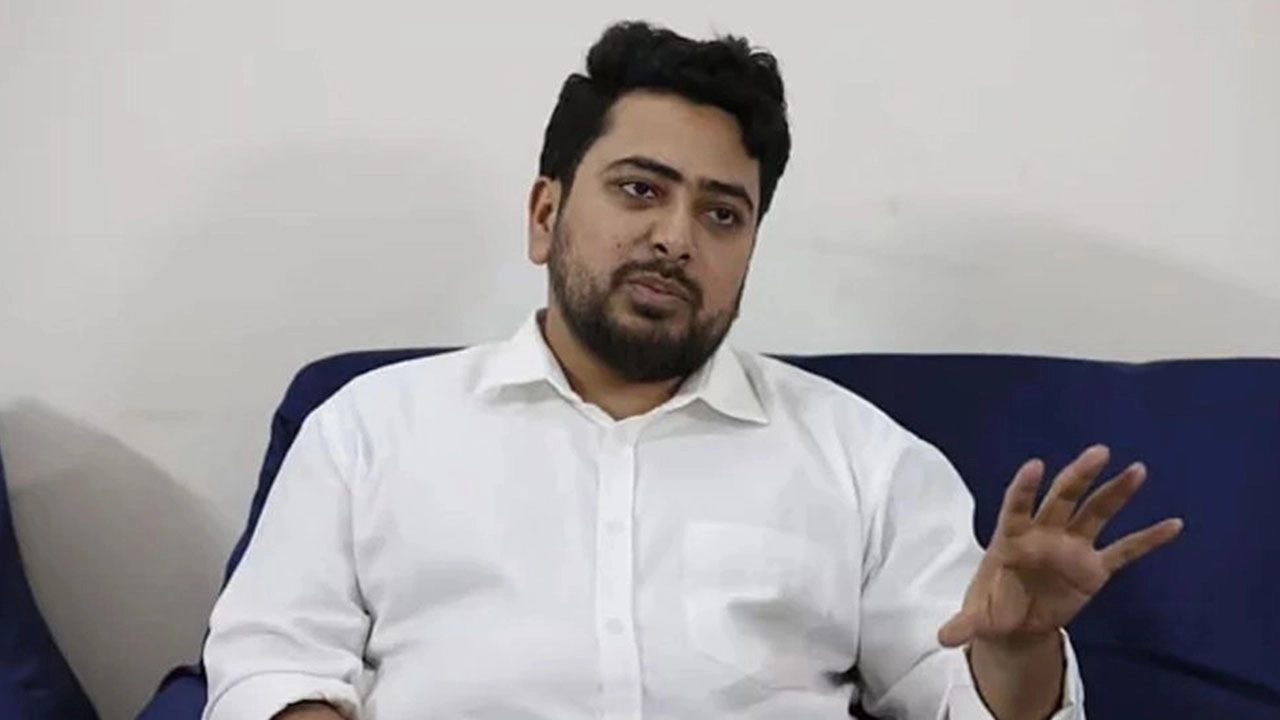 জাতীয় নাগরিক পার্টির (এনসিপি) আহ্বায়ক নাহিদ ইসলাম