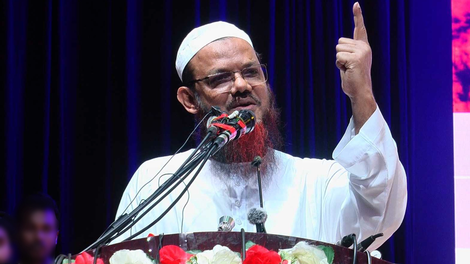 ইসলামী আন্দোলনের সিনিয়র নায়েবে আমীর ও শায়েখে চরমোনাই মুফতি সৈয়দ মুহাম্মদ ফয়জুল করীম। 