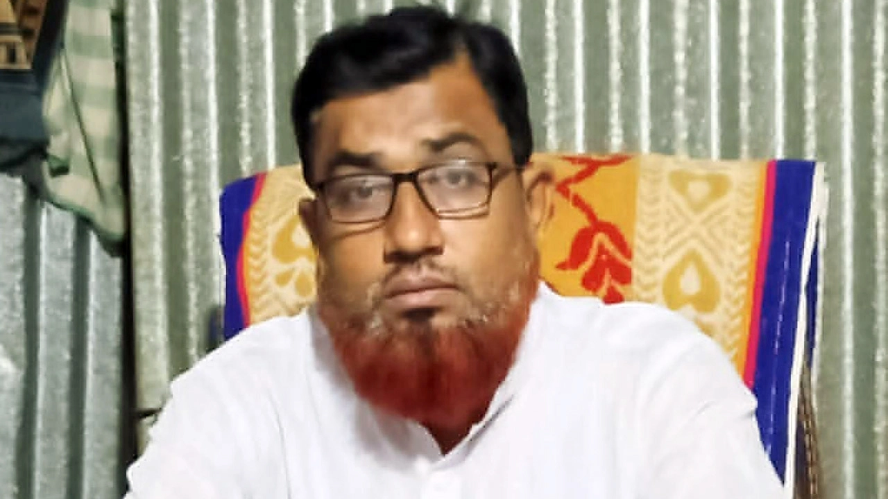 ভালুকায় বাসচাপায় জামায়াত নেতা নিহত