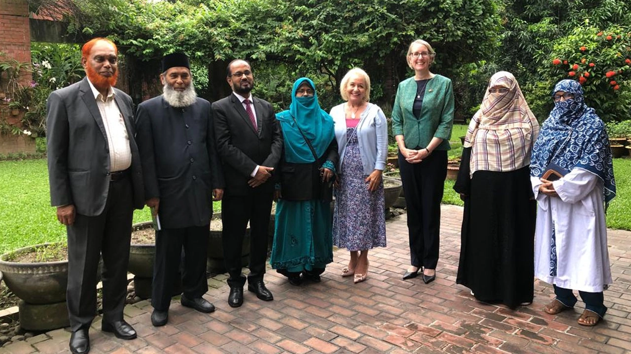 জামায়াতের পরুষ-মহিলা বিভাগের নেতৃবৃন্দের সঙ্গে যুক্তরাজ্যের বাণিজ্য দূতের সাক্ষাৎ