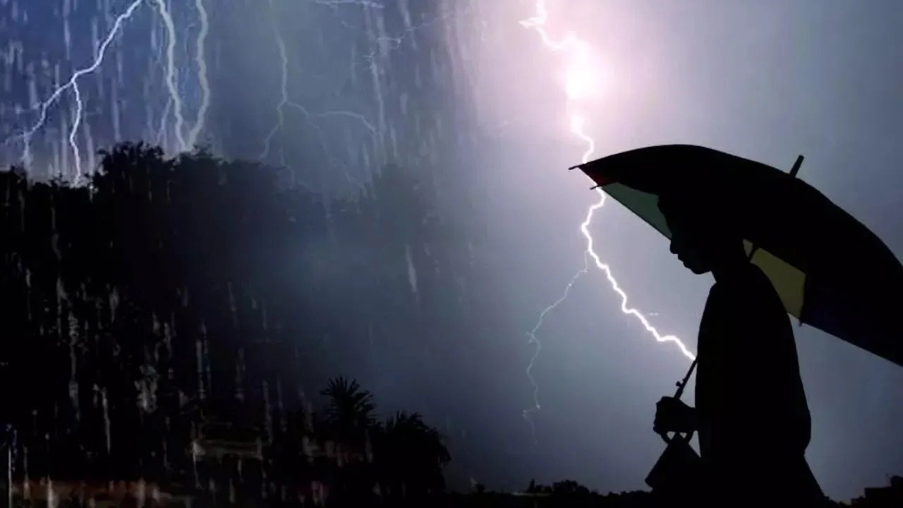 ঢাকাসহ সারা দেশে বজ্রসহ বৃষ্টির পূর্বাভাস