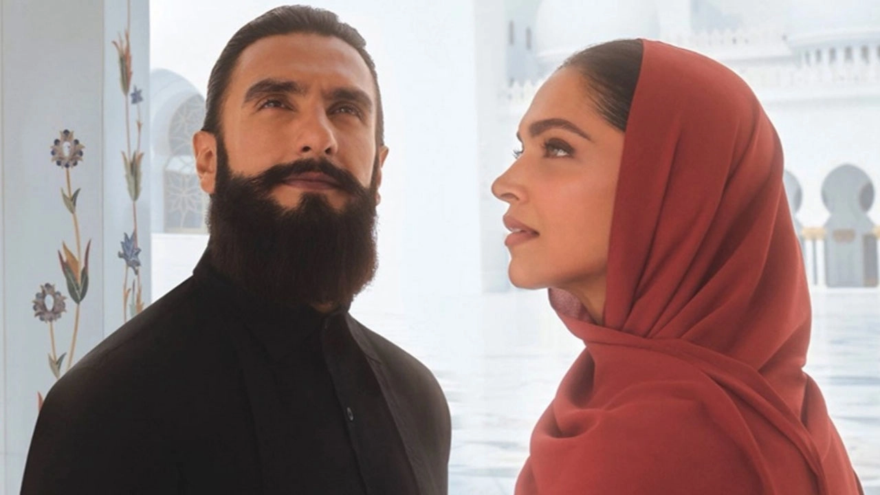 হিজাবে দীপিকা-মুখে লম্বা দাড়ি রণবীরের 