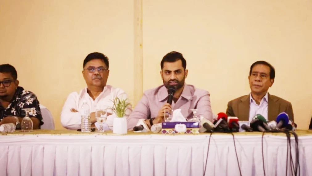 ঢাকা ক্রিকেট ক্লাব অর্গানাইজার আয়োজিত সংবাদ সম্মেলন। ‍ছবি : সংগৃহীত