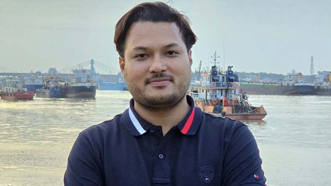 জাতীয় নাগরিক পার্টির (এনসিপি) কেন্দ্রীয় কমিটির সংগঠক মুনতাসির মাহমুদ