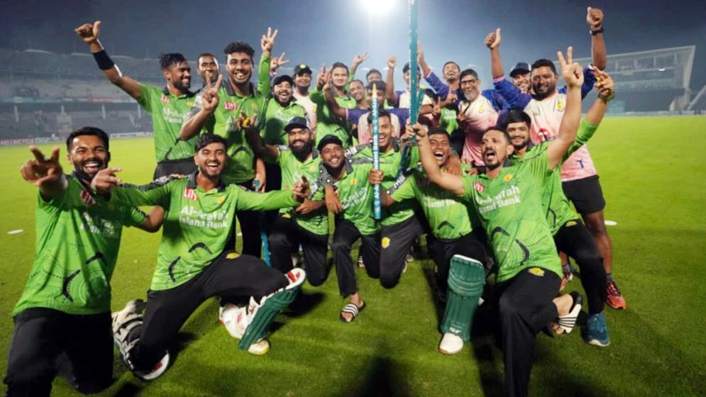 নাসির হোসেনের জোড়ার ছন্দে রংপুর চ্যাম্পিয়ন, খুলনাকে ৮ উইকেটে হারাল ফাইনালে