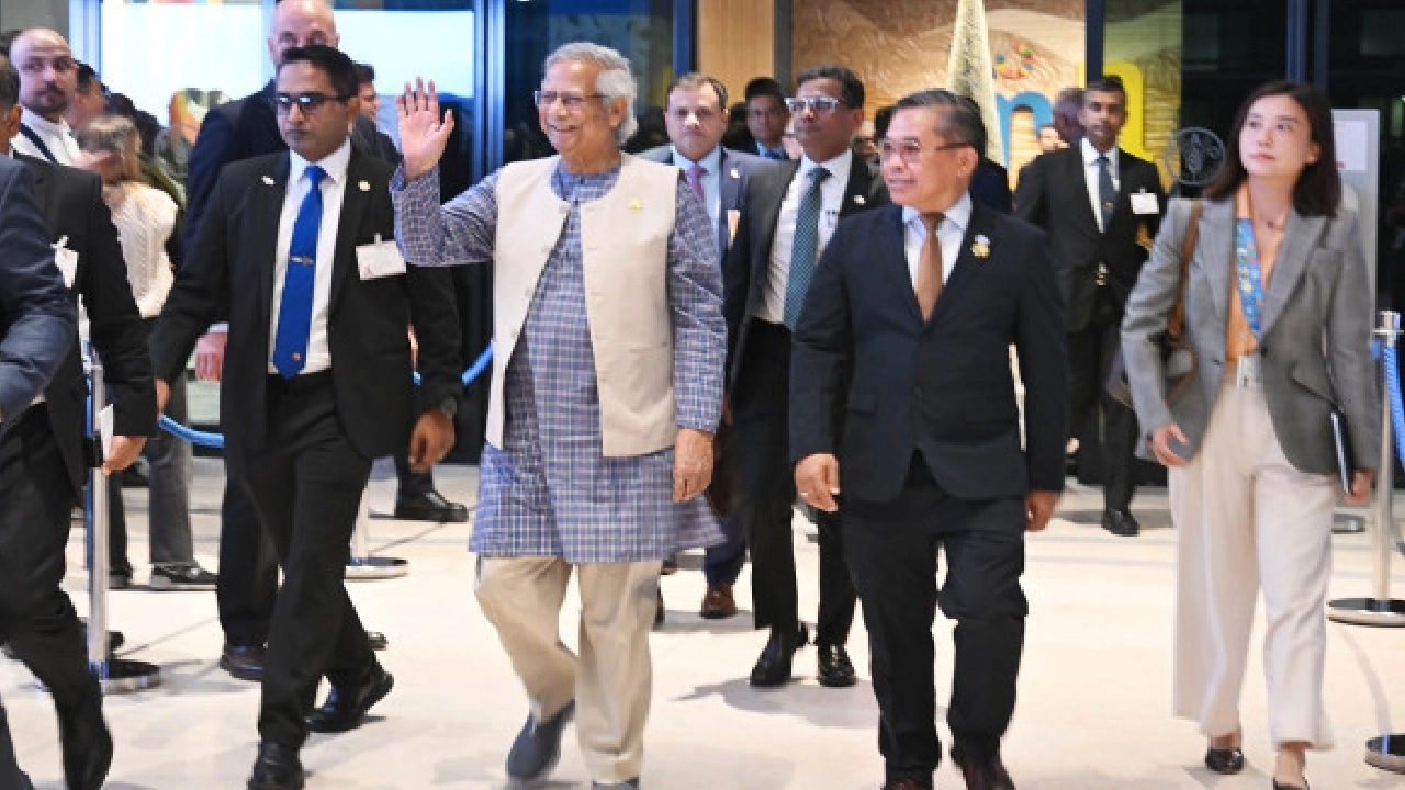 অন্তর্বর্তী সরকারের প্রধান উপদেষ্টা অধ্যাপক ড. মুহাম্মদ ইউনূসকে উষ্ণ অভ্যর্থনা