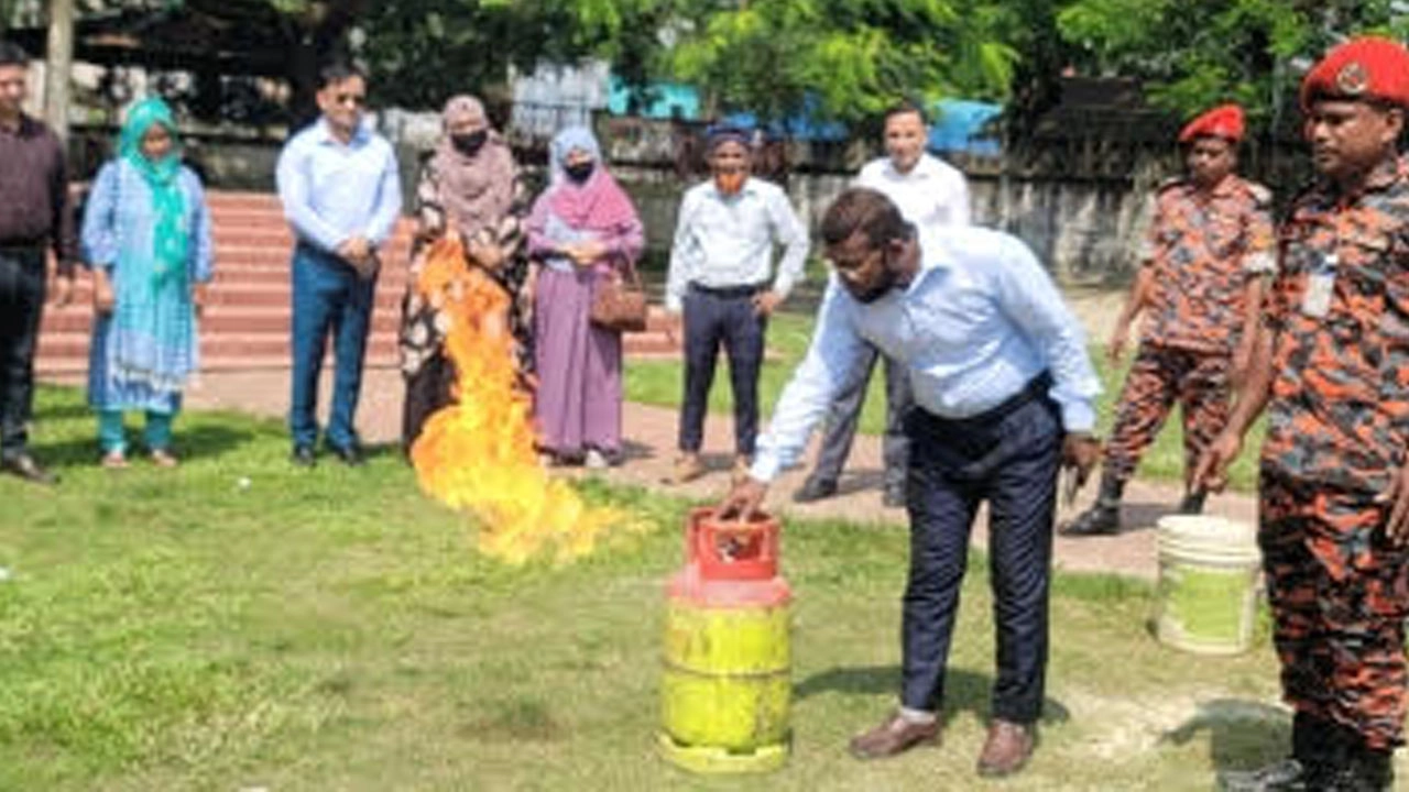 পলাশে আন্তর্জাতিক দুর্যোগ প্রশমন দিবস পালিত  