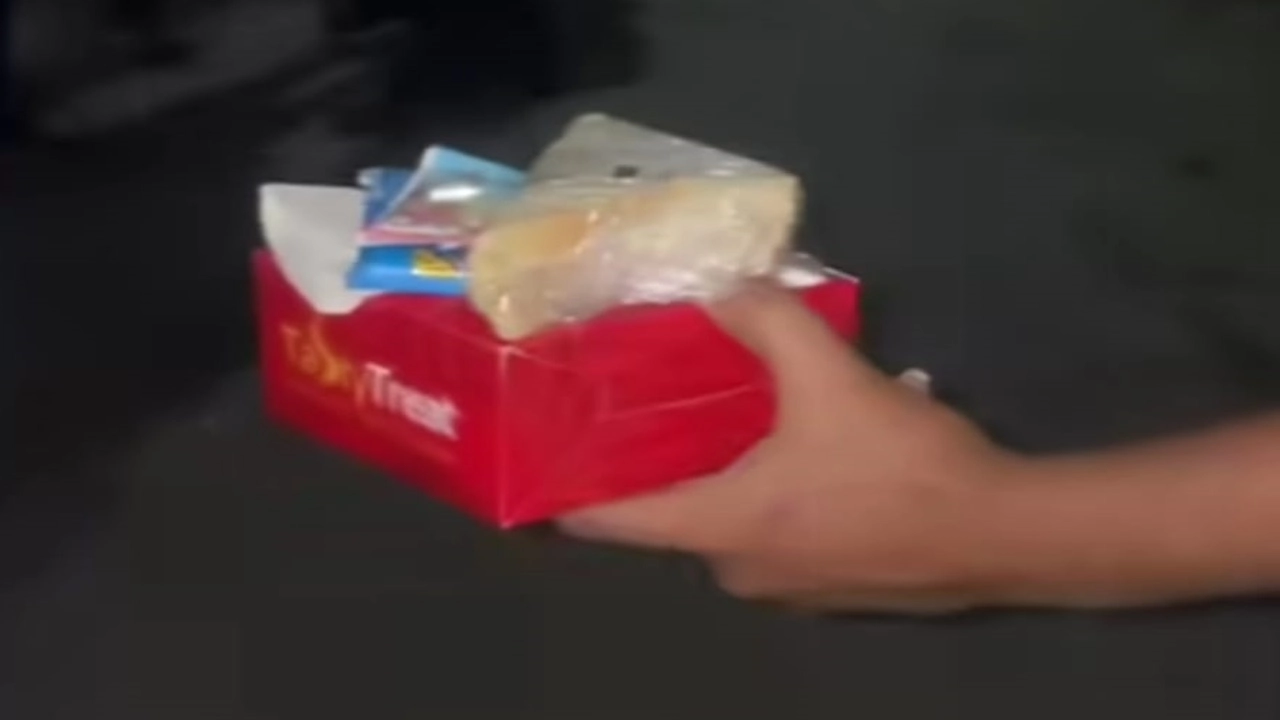 ছাত্রশিবির সমর্থিত প্যানেলের নাস্তা বাজেয়াপ্ত