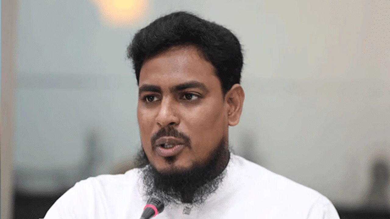 এনসিপির সদস্য সচিব আখতার।