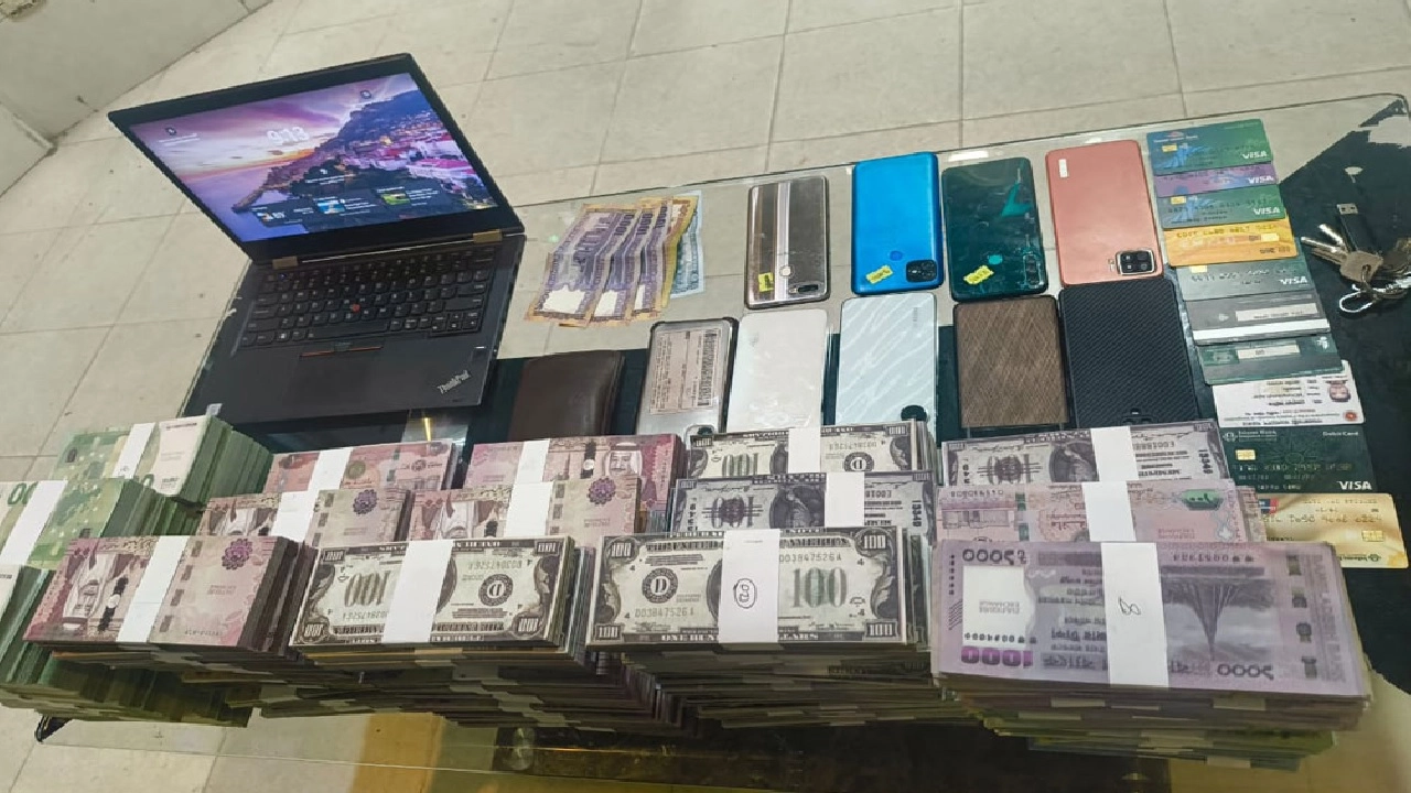 চট্টগ্রামে উদ্ধার করা বিশাল অঙ্কের জাল নোট