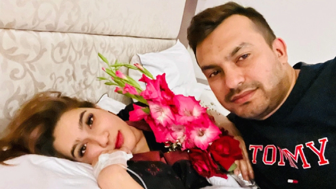 স্বামী রাকিবের সঙ্গে মাহিয়া মাহি