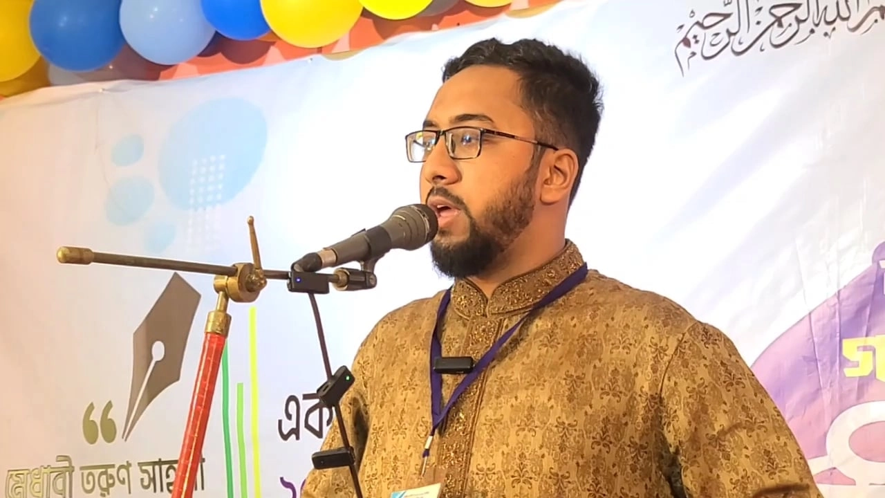 জাহাঙ্গীরনগর বিশ্ববিদ্যালয় কেন্দ্রীয় ছাত্র সংসদের (জাকসু) ভিপি মাজহারুল ইসলাম