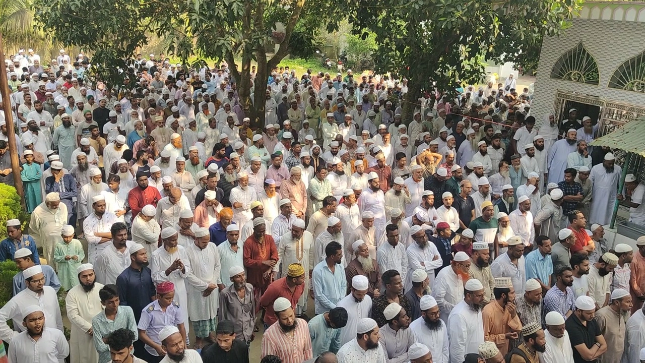 জানাজার নামাজের একাংশ