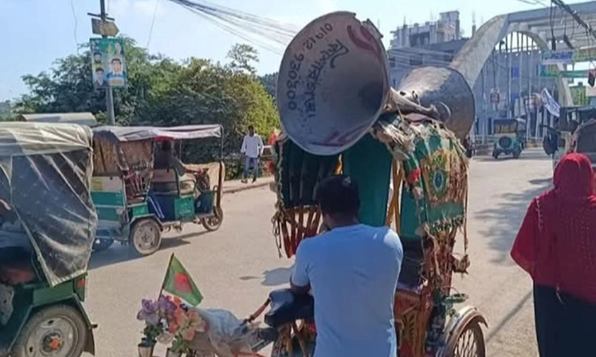 কুকুর হারানোয় থানায় জিডি