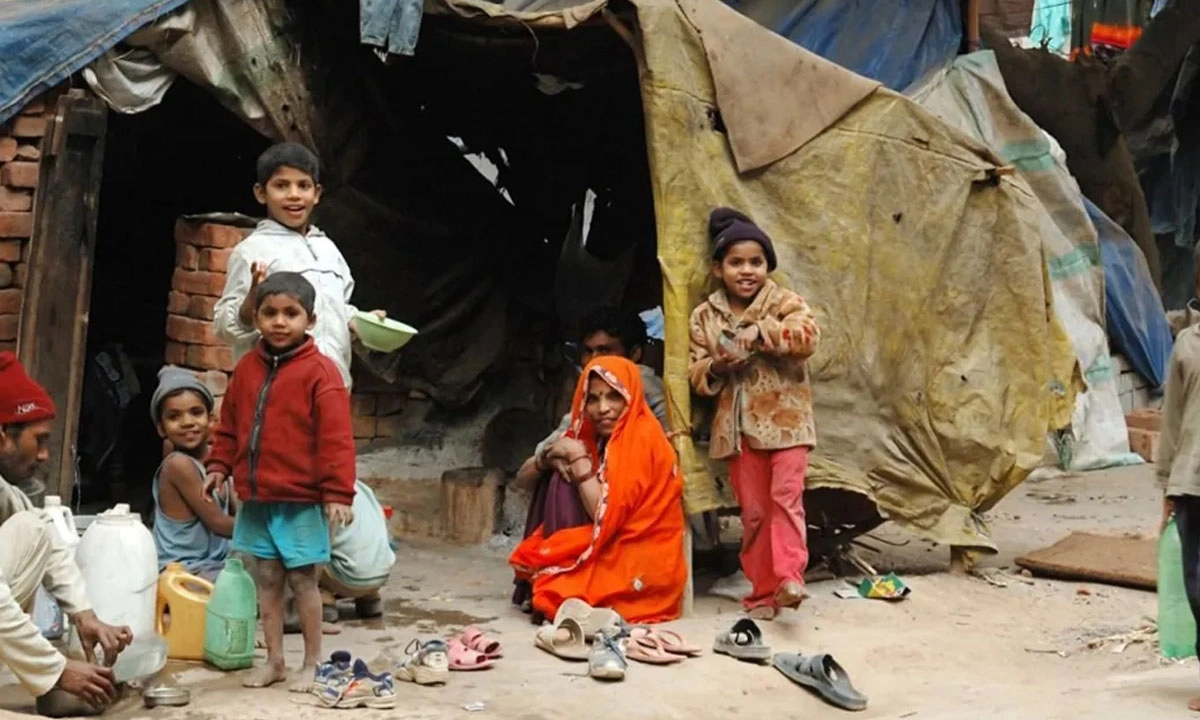 বিশ্বে সবচেয়ে বেশি গরিব মানুষ যে দেশে