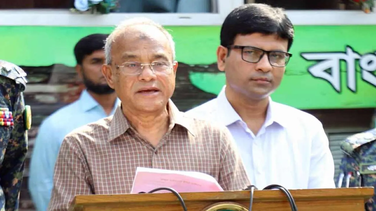 স্বরাষ্ট্র উপদেষ্টা লেফটেন্যান্ট জেনারেল মোঃ জাহাঙ্গীর আলম চৌধুরী (অব.)