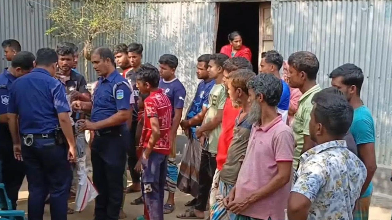 শেরপুরে পরকীয়া সন্দেহে ভাইকে কুপিয়ে হত্যা