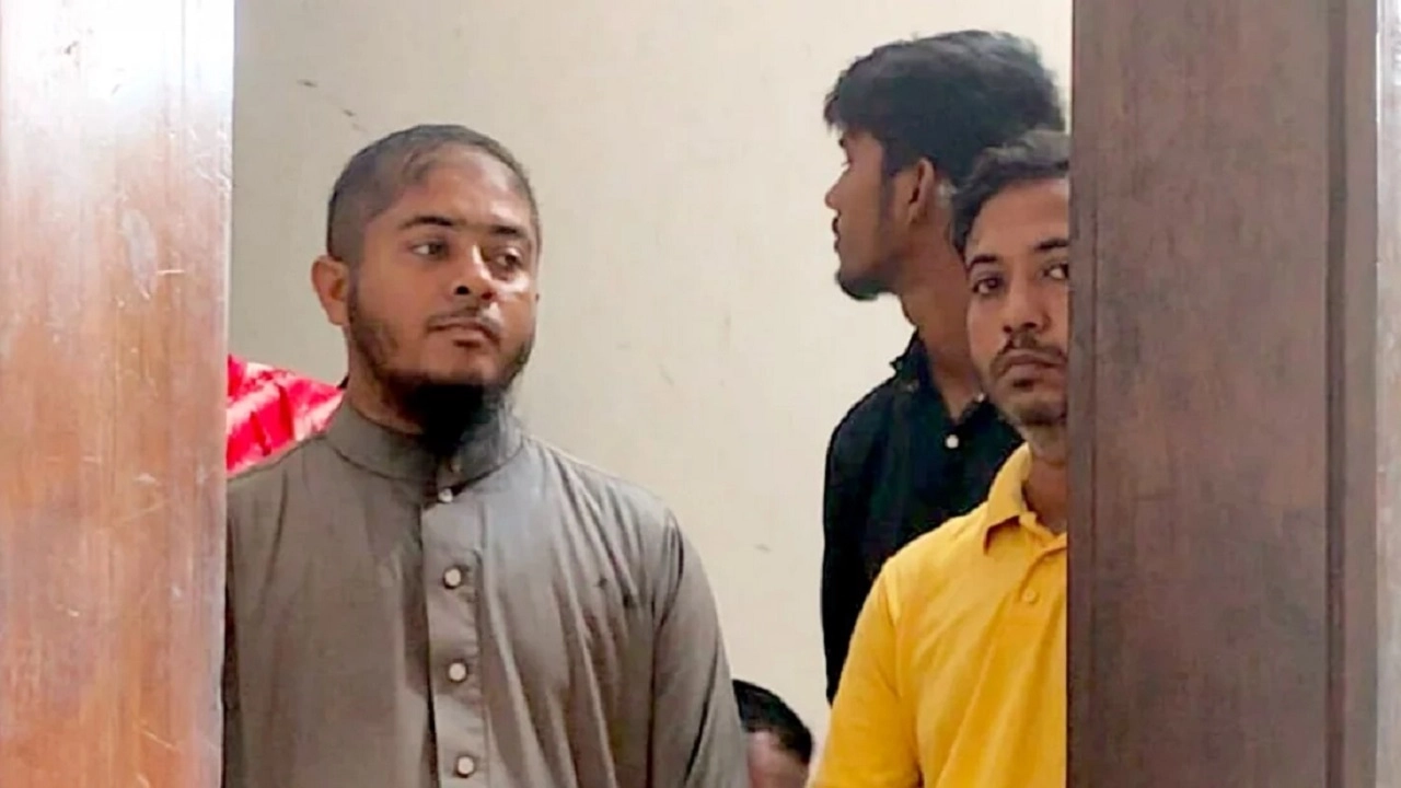 অভিযুক্ত সাদিকুর রহমান এবং আব্দুর রহিম।