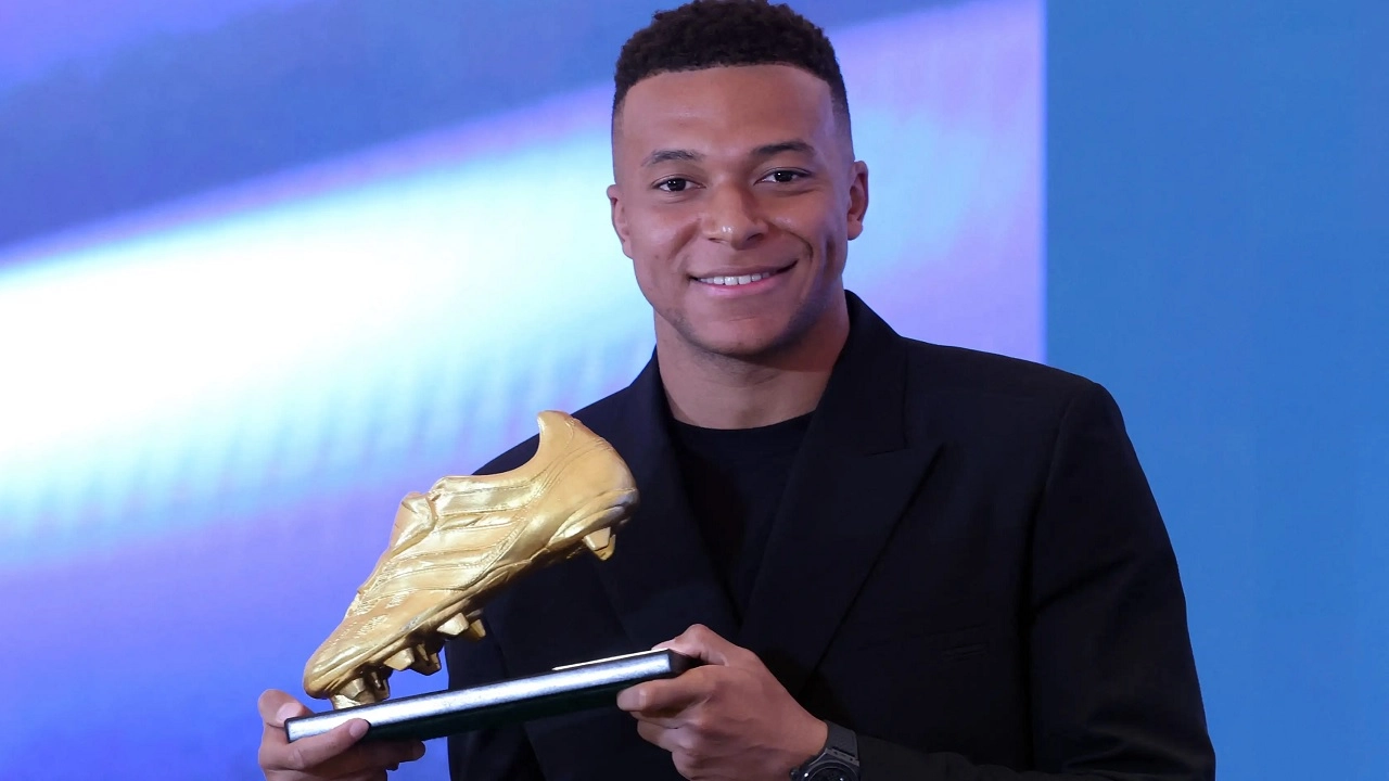 ফরাসি স্ট্রাইকার কিলিয়ান এমবাপ্পে