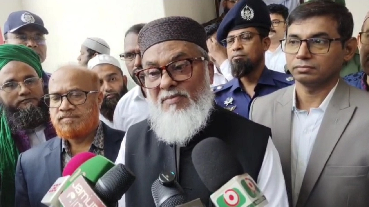 ধর্ম উপদেষ্টা ড. আ ফ ম খালিদ হোসেন। ছবি: এনপিবি