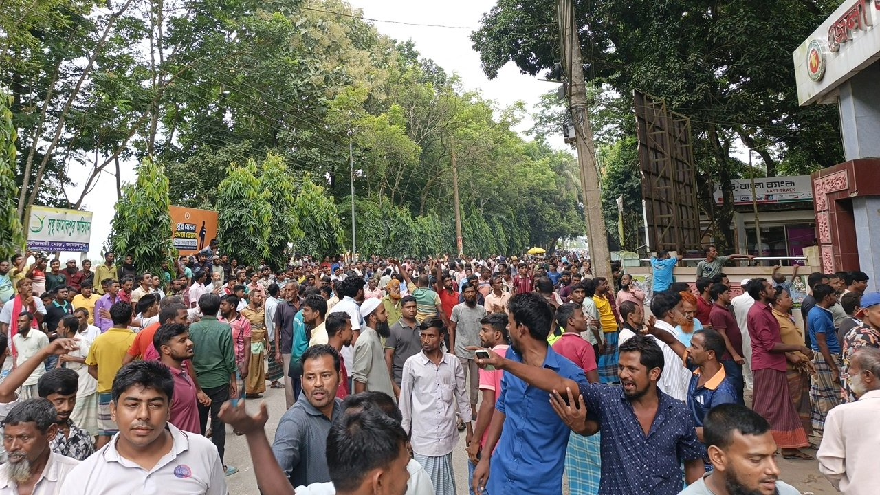 ব্যাটারিচালিত অটোরিকশা চালকদের অবস্থান