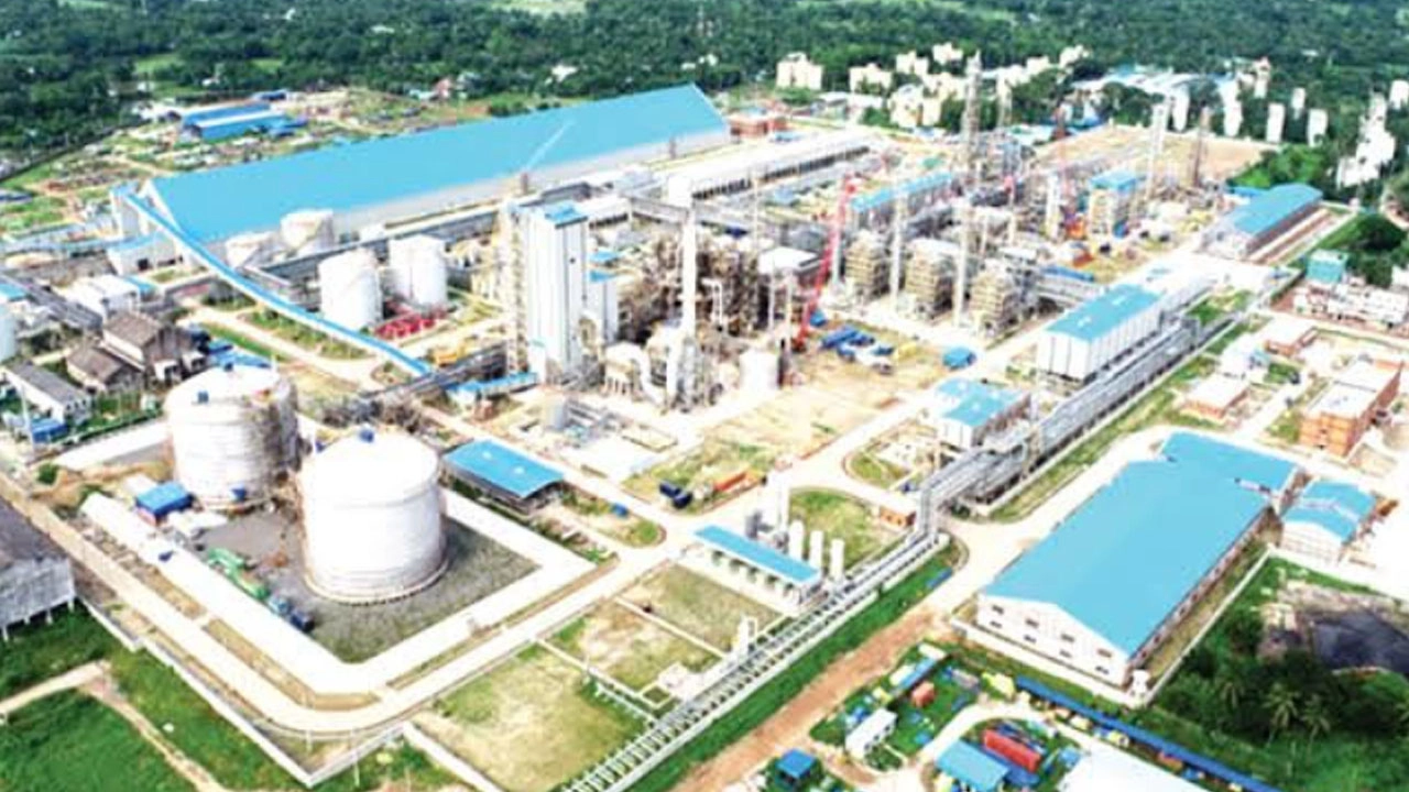 যান্ত্রিক ত্রুটিতে বন্ধ ঘোড়াশাল-পলাশ ইউরিয়া সার কারখানা