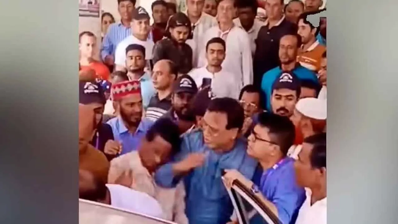 ছবিটি ভিডিও থেকে নেয়া