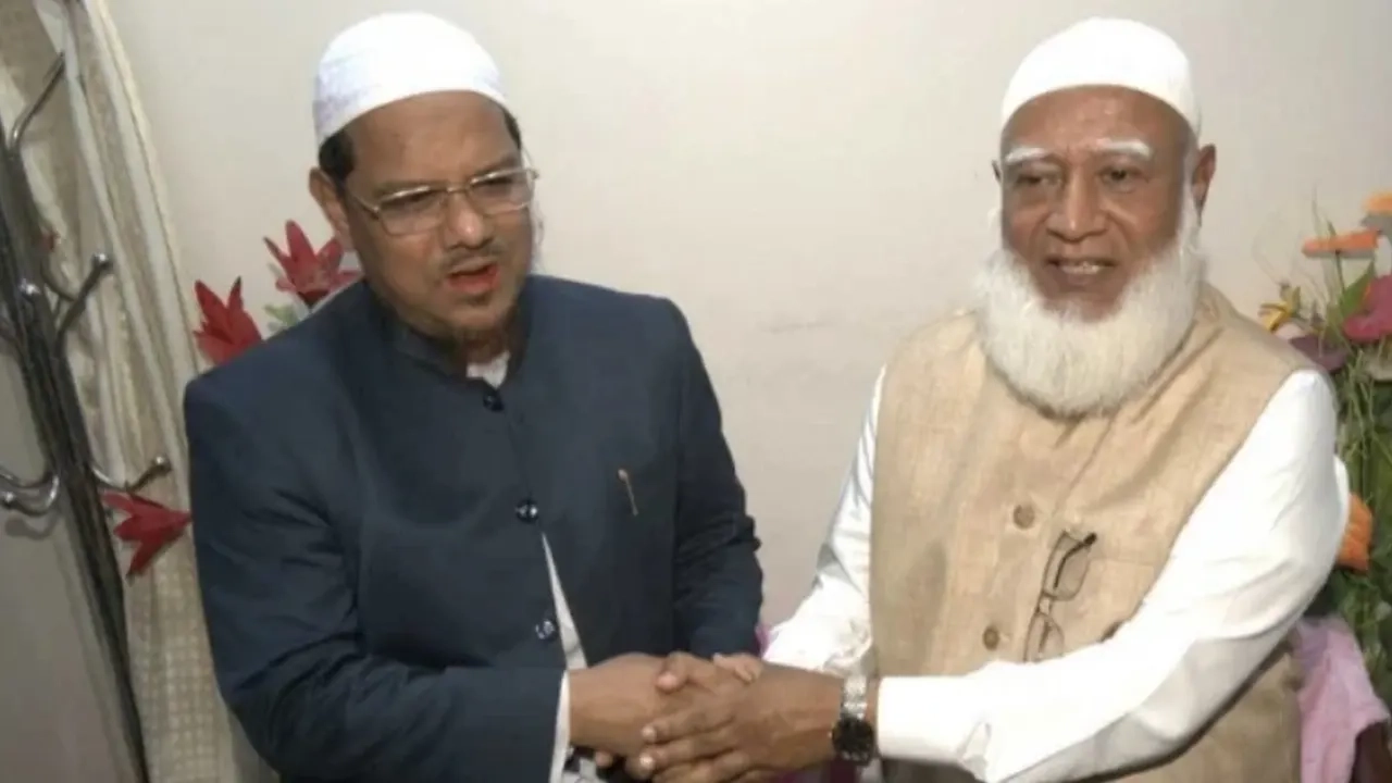 মুফতি সৈয়দ মুহাম্মাদ রেজাউল করীম (পীর সাহেব চরমোনাই) ও জামায়াতে ইসলামীর আমির ডা. শফিকুর রহমান