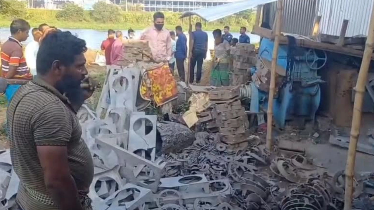 মুন্সীগঞ্জের গজারিয়ায় তিতাসের অভিযান