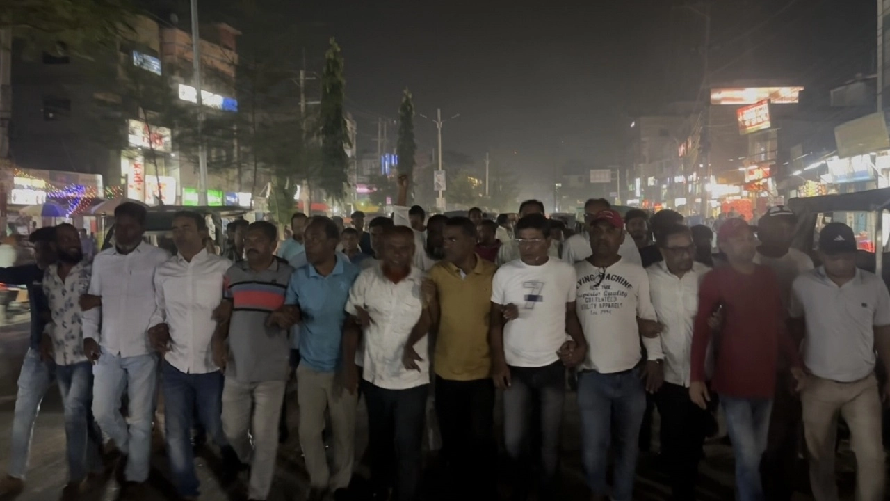 নাটরে মিছিলে হামলা