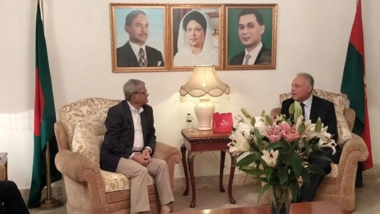 মির্জা ফখরুলের সাথে মিশর রাষ্ট্রদূত ওমর ফাহমি