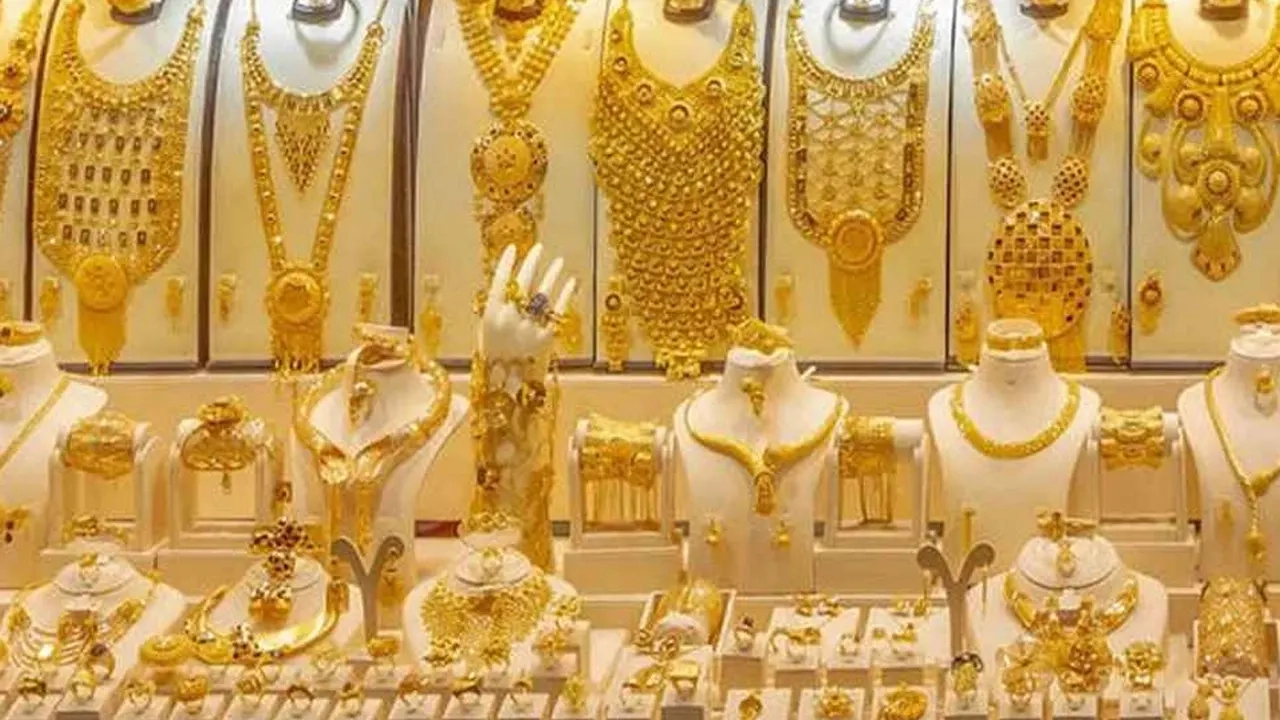 ছবিটি বায়তুল মোকাররম মার্কেট থেকে তোলা