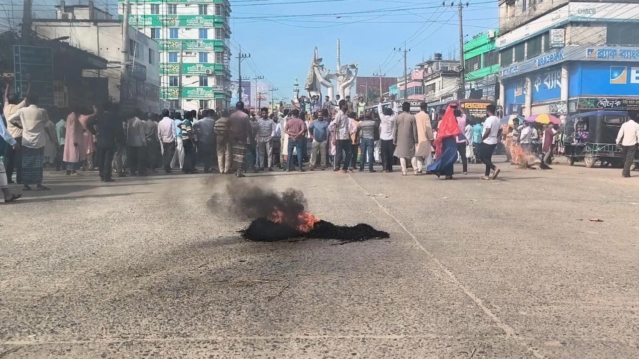 ঘাটাইলে মনোনয়ন বঞ্চিত প্রার্থীর সমর্থনে বিএনপির একাংশের বিক্ষোভ
