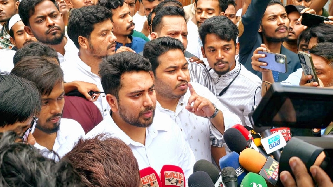 জাতীয় নাগরিক পার্টির আহবায়ক নাহিদ ইসলাম। ছবি: এনপিবি