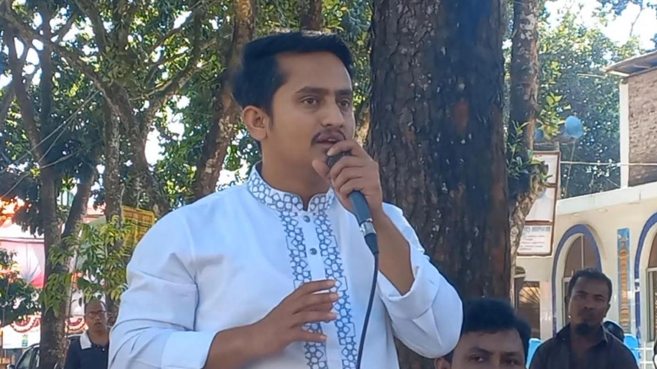 এনসিপির উত্তরাঞ্চলের মুখ্য সংগঠক সারজিস আলম।