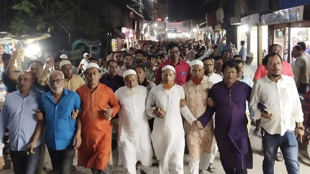 হাসান মামুনের নাম ঘোষণার দাবিতে বিক্ষোভ মিছিল