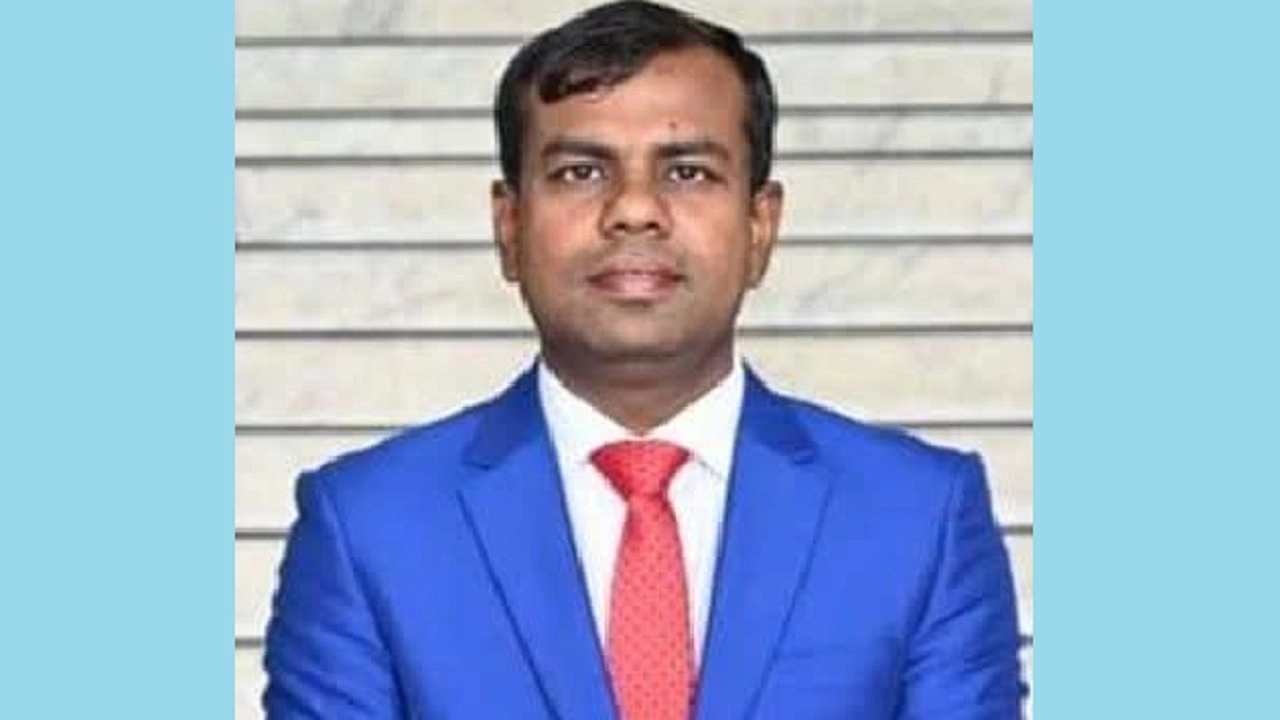 নাচোল উপজেলার নির্বাহী অফিসার মো. কামাল হোসেন