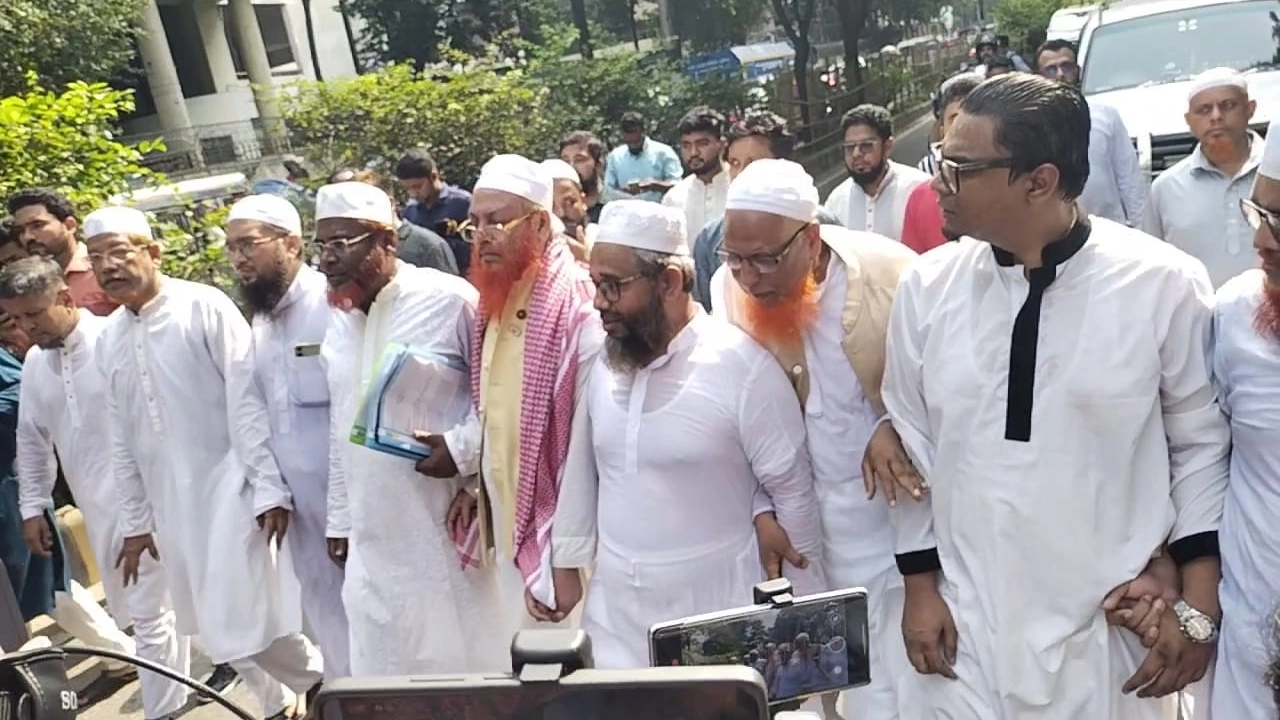 যমুনায় যাচ্ছেন ৮ দলের প্রতিনিধিরা